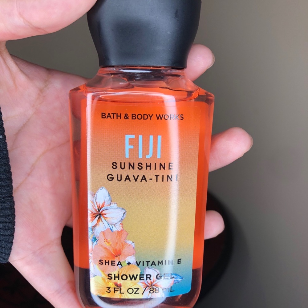 NEW!! Bath and Body Works Fiji Sunshine Guava-Tini